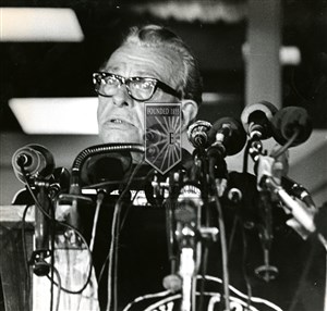 Image description is not available for 1967.158